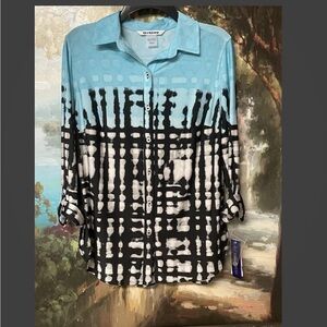 Peter Nygard Turquoise and Black Button Down Roll Tab Shirt